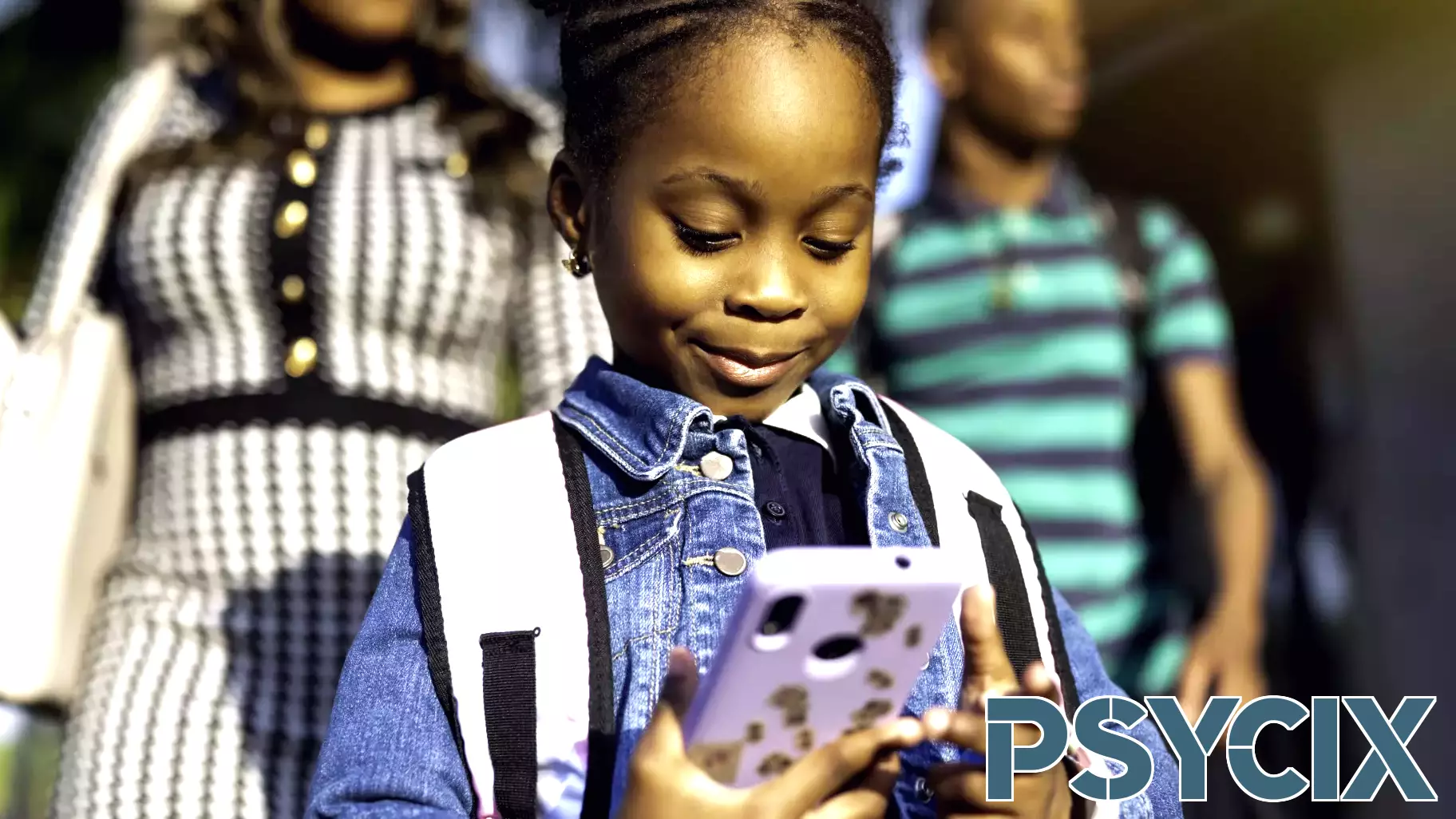 A major online safety bill for kids just passed the House. Here's what experts say parents need to know