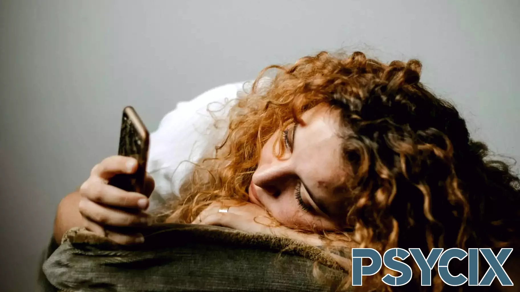 The Negative Impact of Scrolling on Your Mental Health