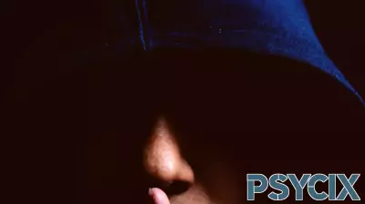 9 Personal Matters Psychology Suggests Keeping Private