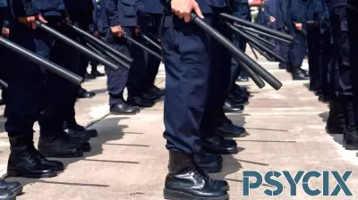 Mathematical model sheds light on the hidden psychology behind authoritarian decision-making