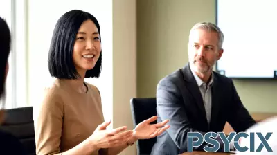 What Type of People Are Popular at First Sight?